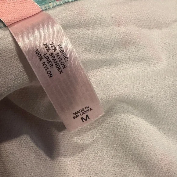 Women's Victoria's Secret Coral Print Bikini 36C and Medium - Picture 4 of 16